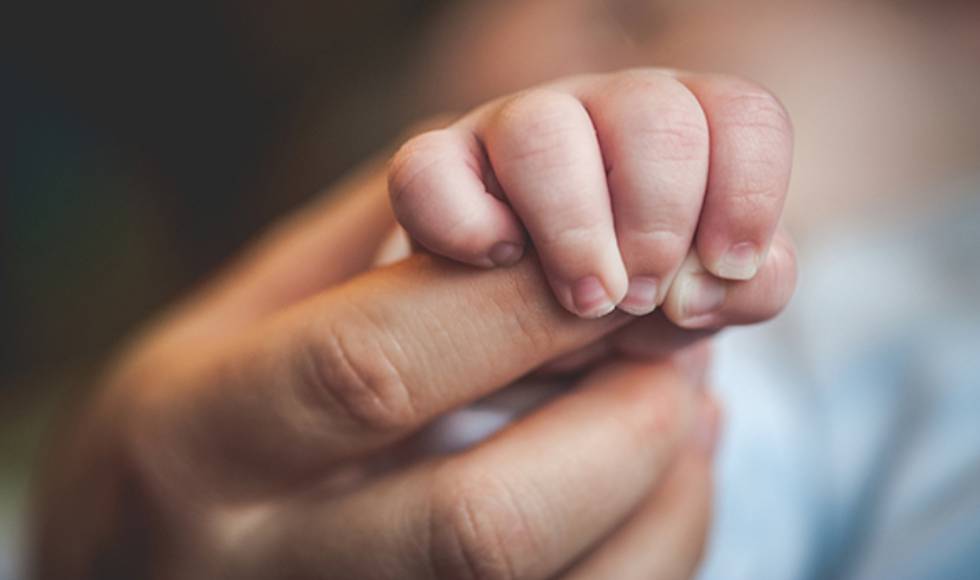 新加坡生育率又創新低！移民政策會放寬嗎