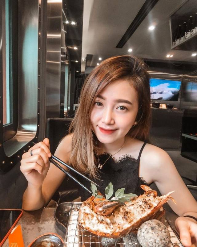 欢迎登机！新加坡航空主题日式餐厅✈️ 乘客们系好安全带，起飞开吃日料咯