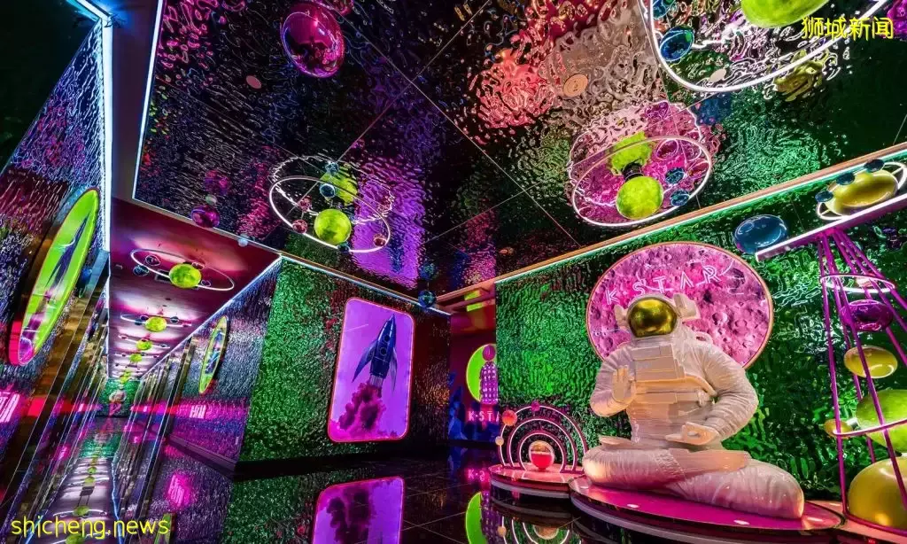 麥霸請注意！新加坡爆好評KTV盤點 · 高顔值包廂 + 超震撼音響效果+無限暢飲 · 千萬別說你只知道一個