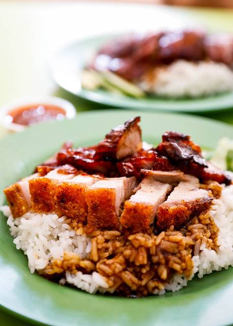 平價美食之王!新加坡最好吃的叉燒大盤點!!值得你專門跑過去排隊的那種