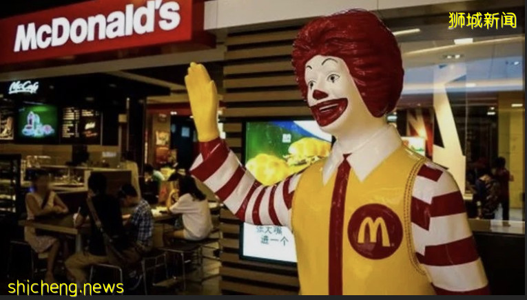 今晚，讓我們爲新加坡按下“播放鍵”，Majulah Singapura!