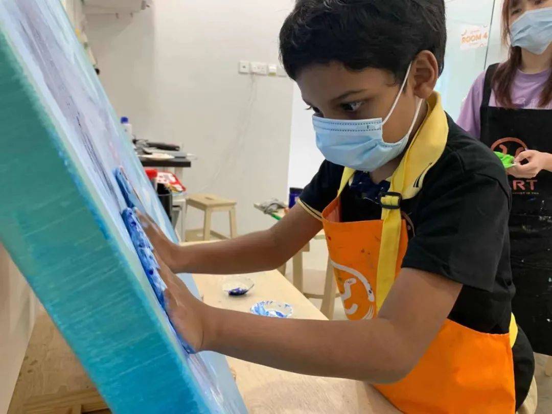 这位新加坡自闭症男孩,一动手就感动了全世界,预测这会刷爆朋友圈