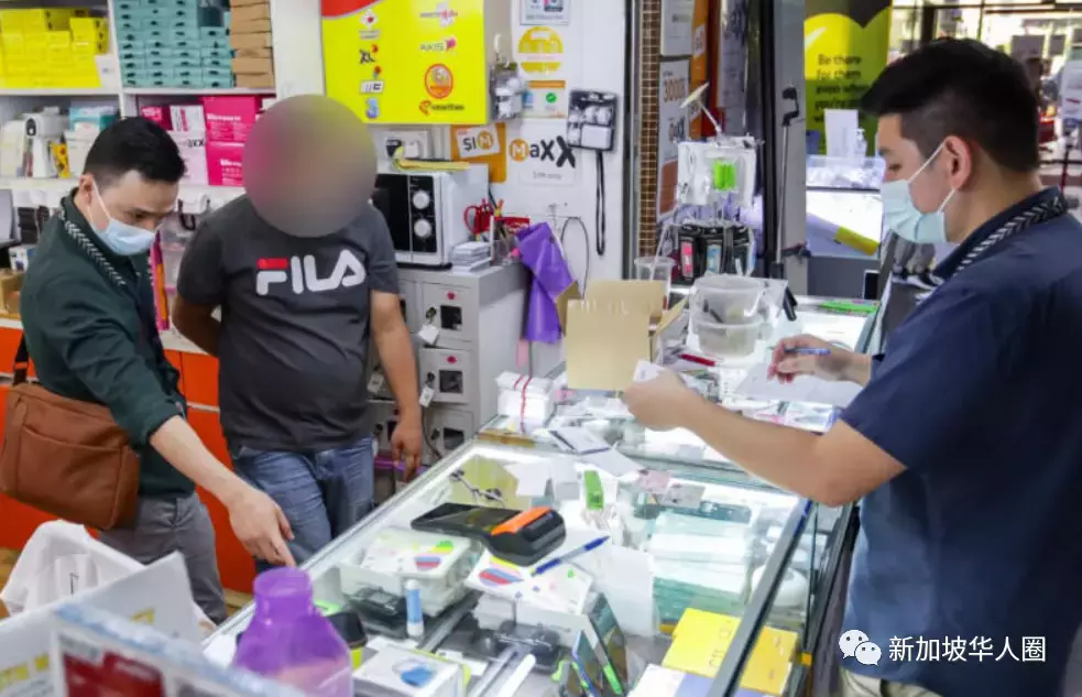 盗用外国顾客身份资料注册手机卡,新加坡多家手机店被调查