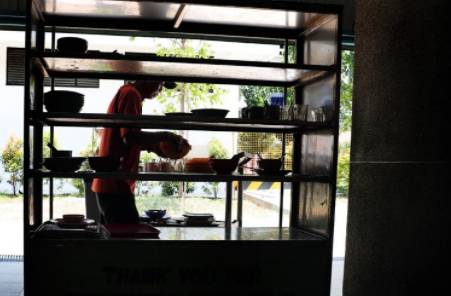 新加坡政府制定“三大策略”提高民衆收入,外籍員工每月收入不得低于1400新元