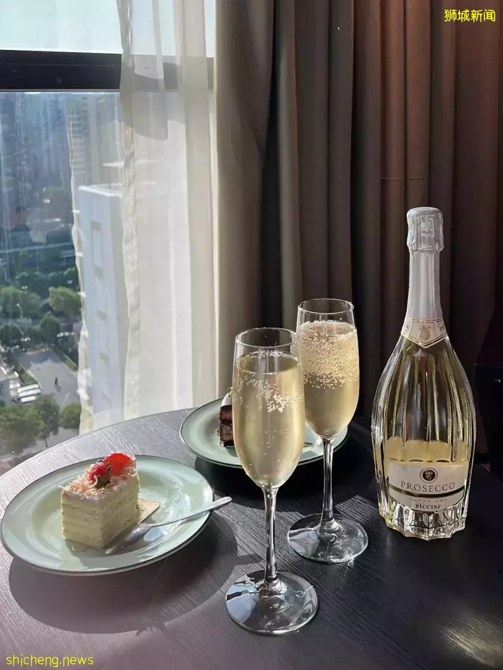 专属女孩子的Staycation走起!2天1夜入住酒店高级房,包括美甲和早午餐~😌