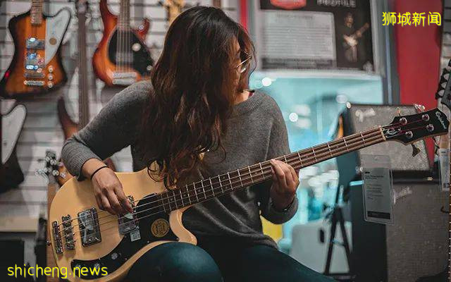 【共抗疫情,吉他有音 】2021“五糧液杯”新加坡首屆吉他彈奏大賽初賽海選盛大開啓