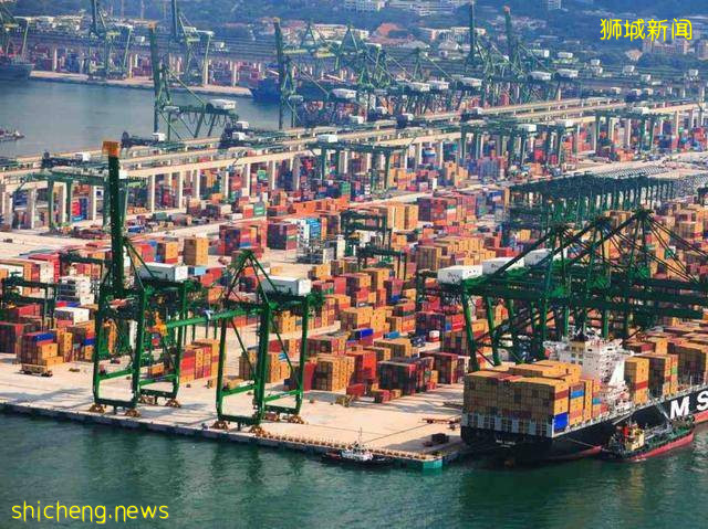 看完新加坡的GDP总量,再看看香港,翻天覆地的变化