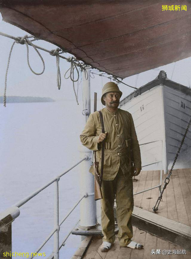 老照片:清朝末年,中國人下南洋謀生,很多人在新加坡當苦力