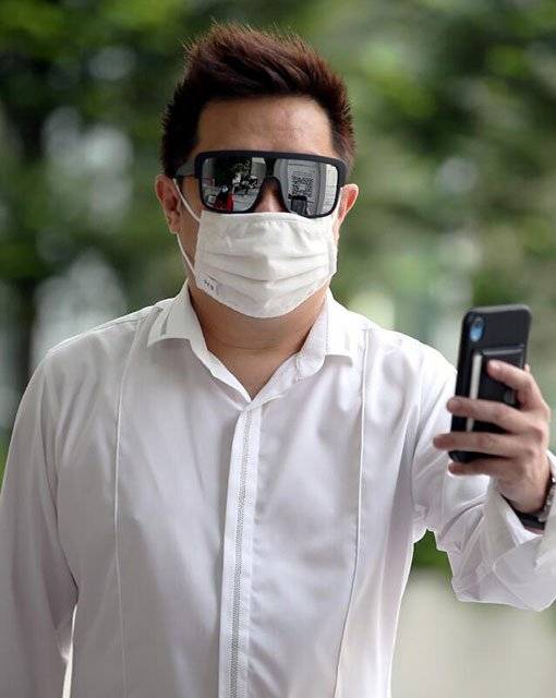 自家记录器成证据 跑车司机打德士佬