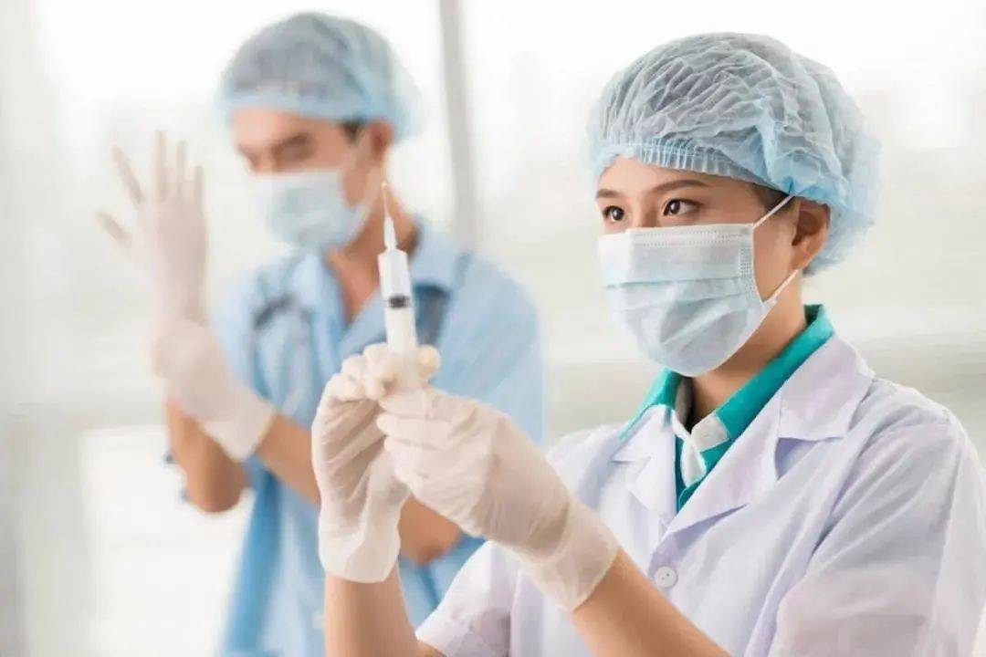 在新加坡接种新冠疫苗，要了解的注意事项都在这