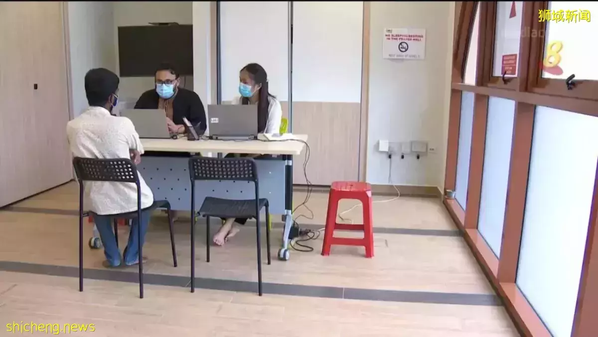 法律援助试点中心 超过40名客工前去求助