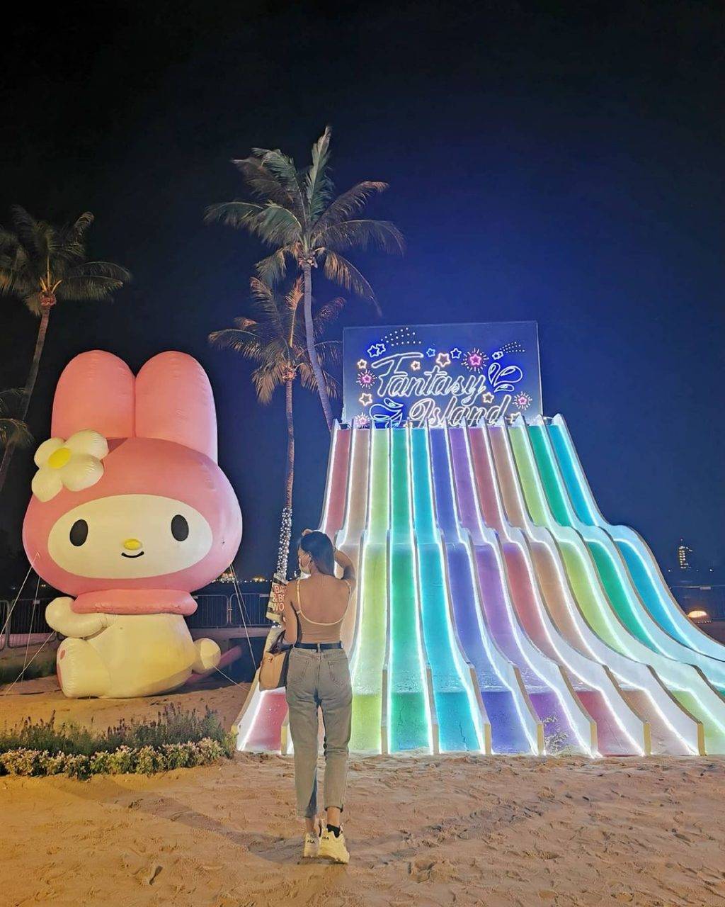 夜貓出遊🔛 10大夜間娛樂活動，開啓嗨皮夜生活！玩轉新加坡密室、保齡球、超夯貨櫃