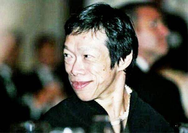 李光耀追悼會，女兒李玮玲泣不成聲：我是一名客家人，必須堅強