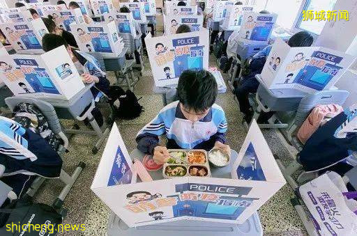 後疫情時代，網友爲了在外面吃飯也是拼了，獅城的你該如何做呢!