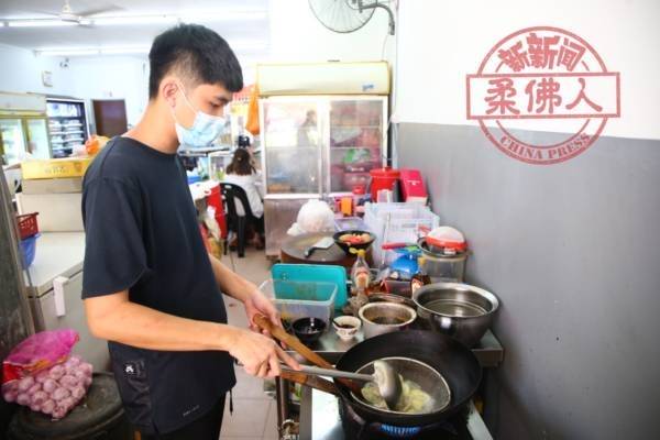 長堤通不過 還是有路走 “留在這裏，拼了！”