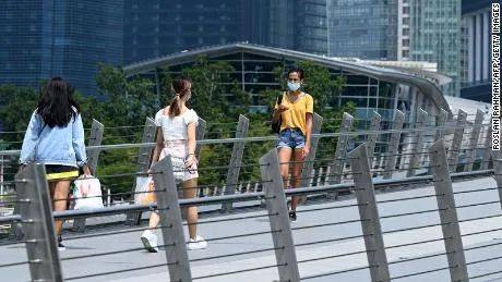 不再注重無關聯病例！新加坡前晚發布新政，信息量超大