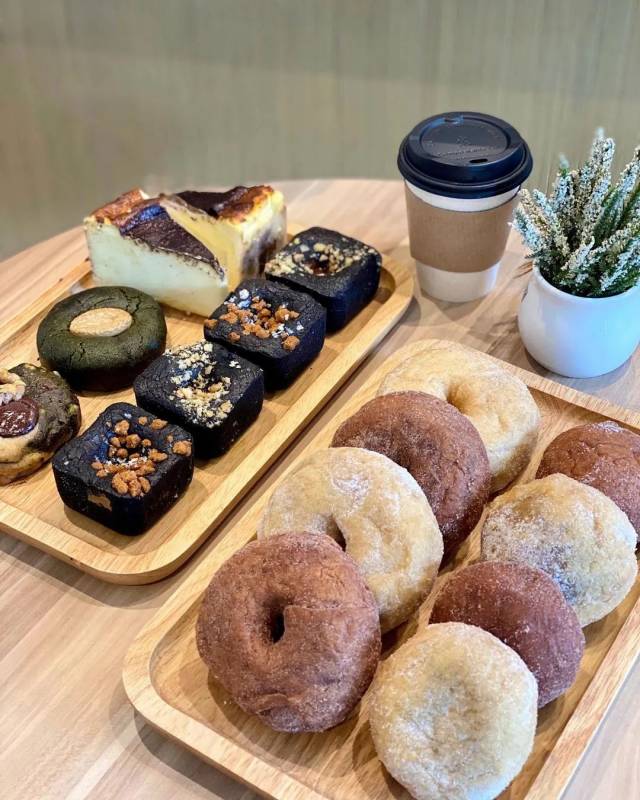 網紅蛋糕打卡，新加坡那些外表焦黑但風靡全球的Burnt cheesecake