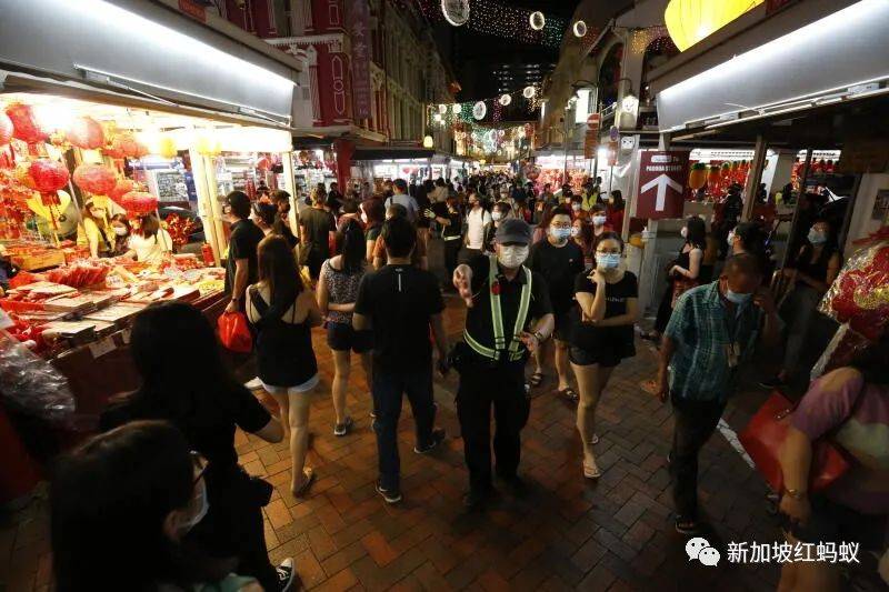 死气沉沉是新闻,车水马龙更是大新闻,牛车水商贩牛年无处话凄凉