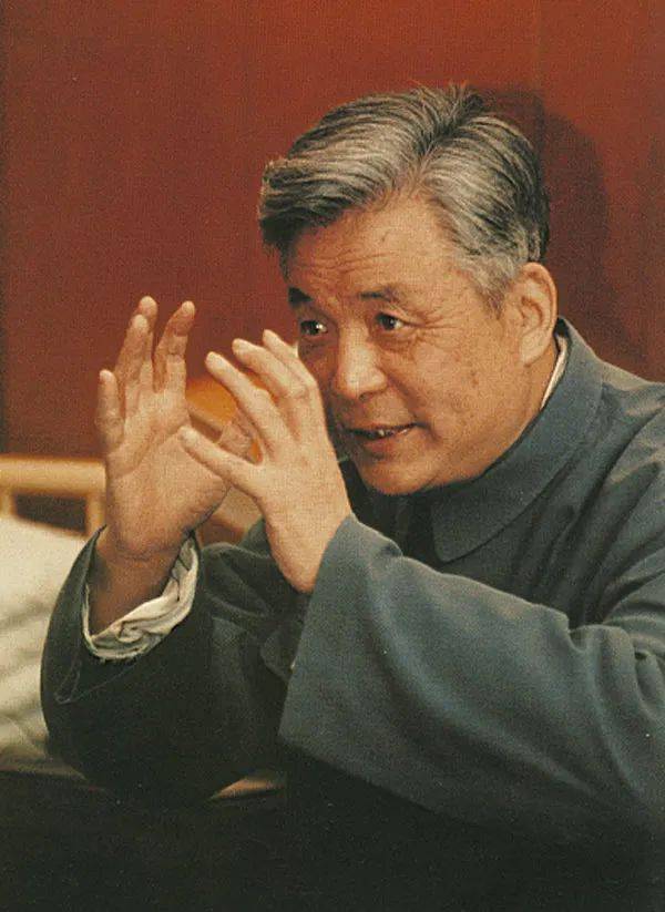 在新加坡学成毕业后,你会选择回国发展吗