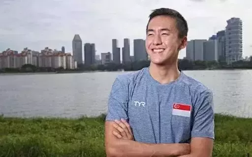 新加坡奥运冠军约瑟琳晒“剃头照”,终于要去服兵役了