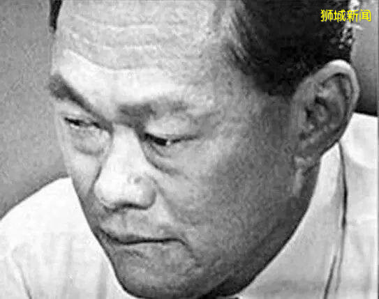 蒋经国去世  李光耀痛哭