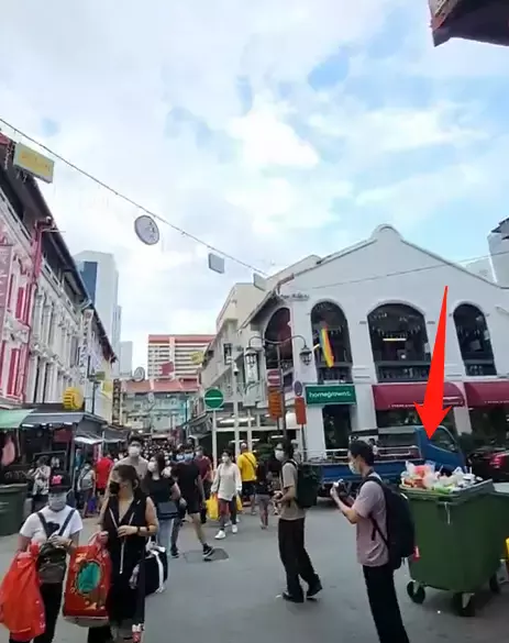 78%社区奥密克戎!前天,新加坡牛车水再现人挤人!张文宏谈北京疫情: 2022疫情或结束