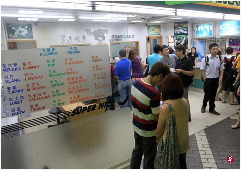 ◤肺炎疫情◢恐防疫政策生变 马劳涌入新国