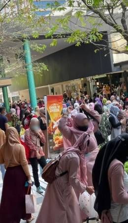 ◤獅城疫情◢各地湧現人潮群聚 新加坡開齋節 好熱鬧