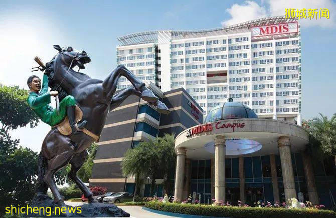 新加坡的政府理工院校和私立大学都是三年制的,为什么还那么抢手