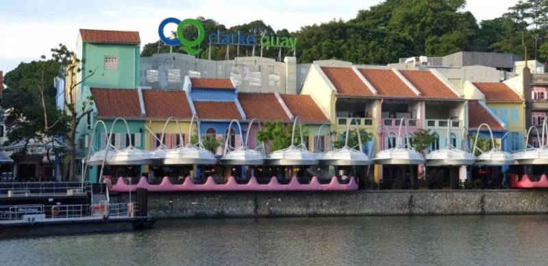 克拉碼頭”螃蟹之家”河畔，環境好與辣椒螃蟹美食好介紹