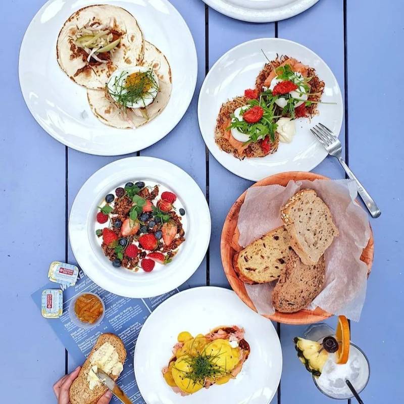 陽光、海浪、沙灘、椰樹,來這些獅城海灘Club/Bar一站式打卡