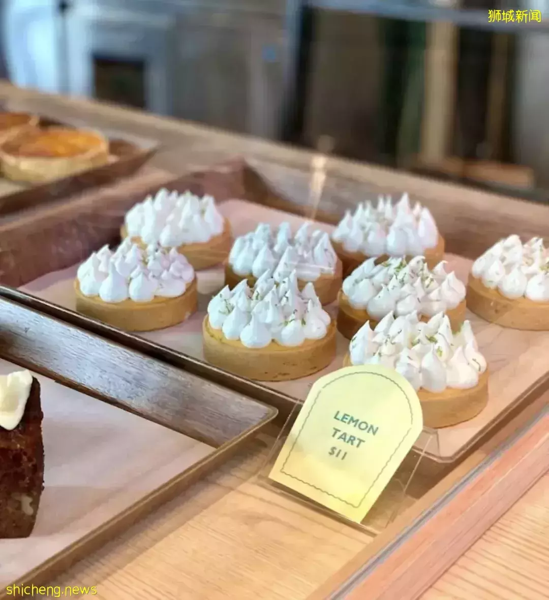 水果寿司+火焰拉面+中式点心下午茶，根本吃不过来