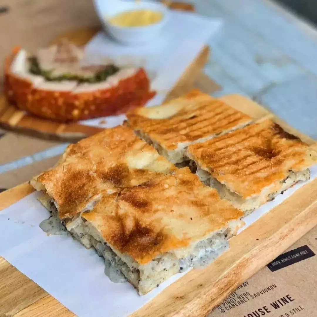 狮城MRT美食 打卡完网红武吉知马老铁路后,Hillview MRT美食等你来一探究竟