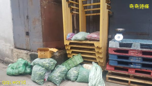 ◤大城事頭條◢找人代買貨.轉手賺一筆 外勞 難民 偷偷賣!