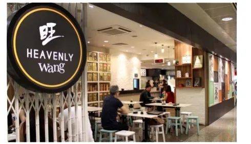 在新加坡,没有一个塑料袋逃的出被咖啡打包的命运