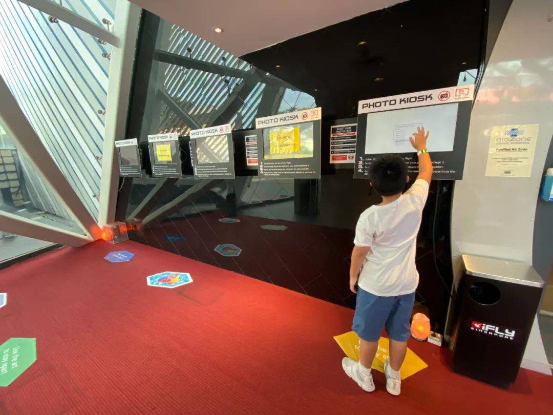 聖淘沙史上最大的福利！我免費體驗了東南亞最高的跳傘運動