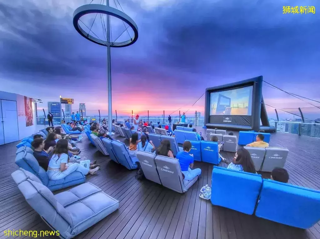 在云端看电影啦！滨海湾金沙酒店首办高空电影院，每人票价$48🎬空中观影体验不能更爽