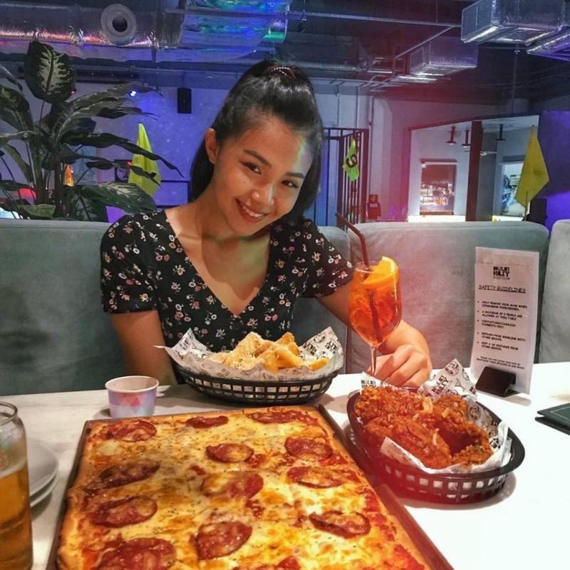 新加坡花式玩法⛳️Holey Moley 逼格爆棚的迷你高尔夫球酒吧!球场、酒吧、餐厅合为一体