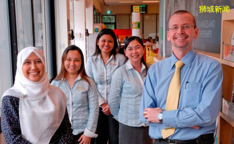 別被新加坡人的Singlish騙了!真實的英文水平竟然是這樣