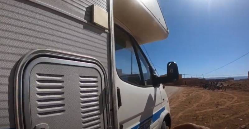 疫情期間,這兩個新加坡老阿姨竟開車遊遍了歐洲