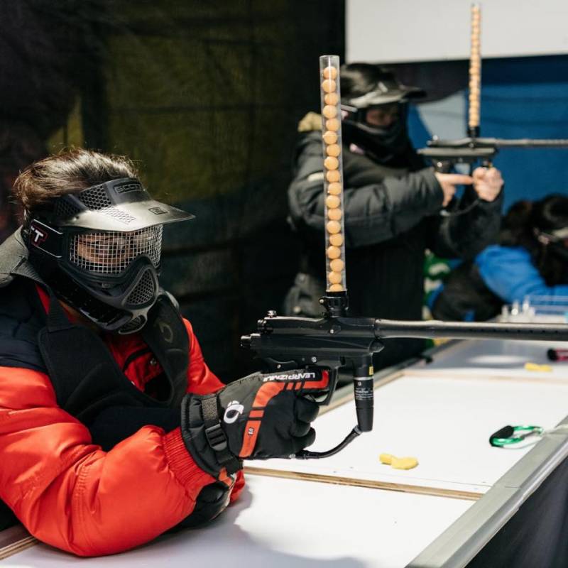 新加坡最冷的射擊競技場! 由 Snow City 精心打造 · 堪稱真人版絕地求生 · 刺激戰場狂飙腎上腺素 ! 你確定不來體驗一下