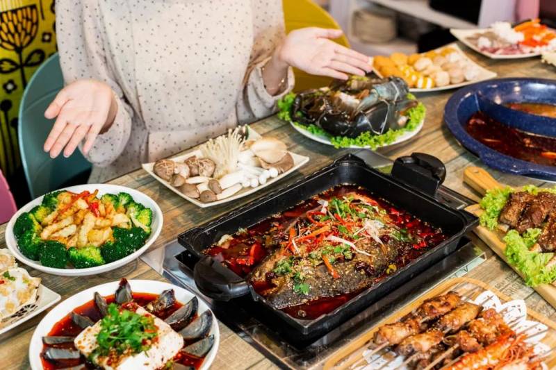 吃火锅自助就送烤鱼！好来屋年终劲爆福利已上线