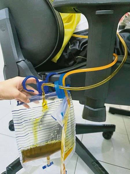 车祸重伤6度手术 青年需百万 狮城移植肝脏