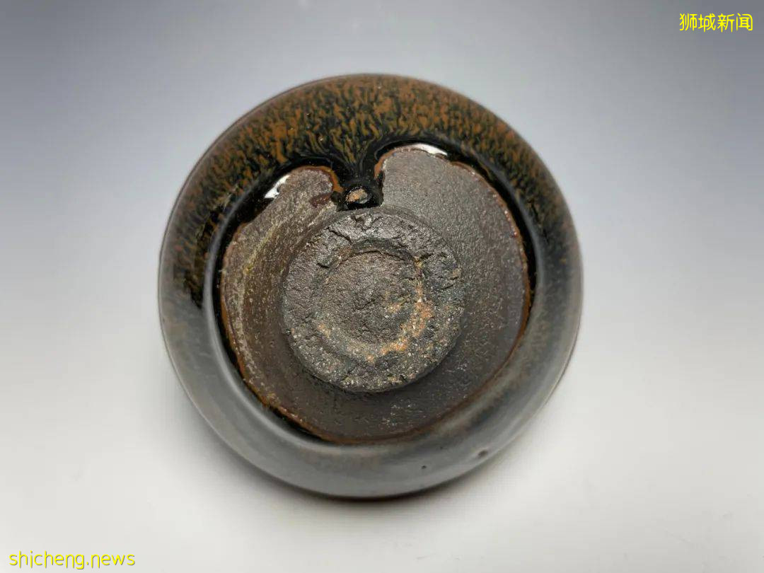 海外珍藏青瓷、建盞等瓷中奇葩荟聚獅城,新加坡國際必買好物清單