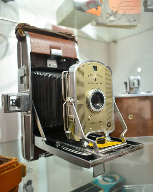新加坡小衆景點!相機博物館 Vintage Cameras Museun🎥 內藏世界最大相機 + 1,000台古董照相機