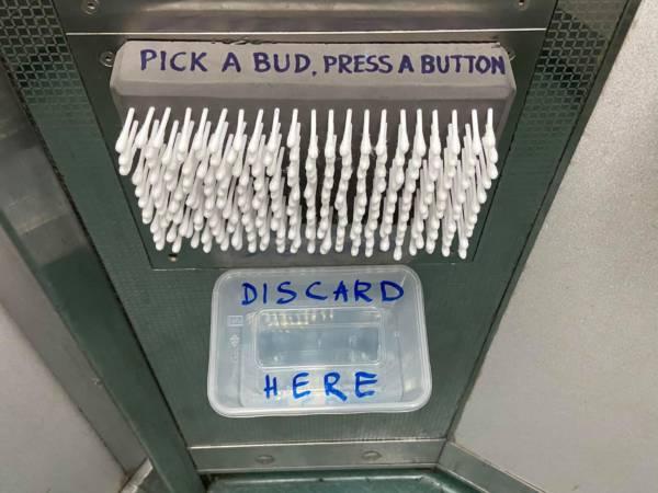 ◤肺炎疫情◢神设计！挑根棉花棒按电梯