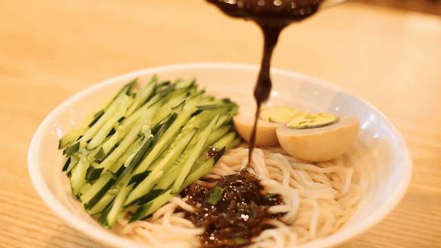 丹戎巴葛唯一湘菜館全新升級！暢享招牌菜5折，小龍蝦第二份半價