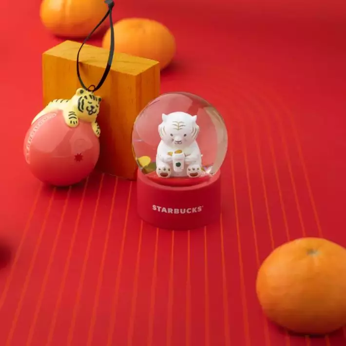 星巴克虎年限定系列即將上市!超萌小老虎主題杯子&公仔,1月5日起發售