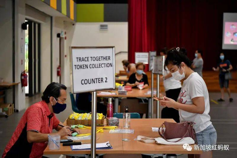 新加坡街頭頻頻出現火星文告示，罄竹難書“佛都有火”又如何