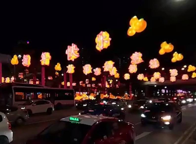 史上頭一回，牛車水新年不亮燈！網友：不見錯字心不煩